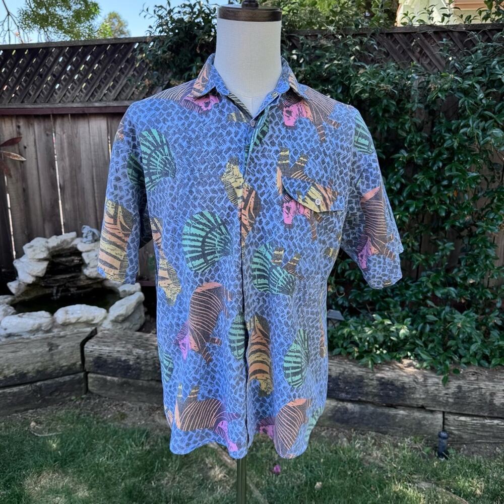 Zeppelin Shirt Men's Size M Multicolor Exotic Animals Reverse Print Button Down